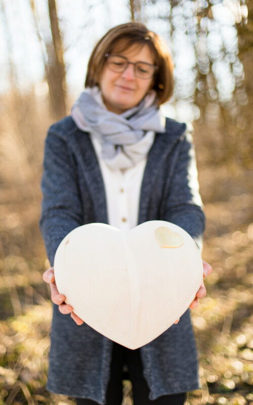 Monika Hemetsberger Holzherz Bestatttung-hemetsberger.at